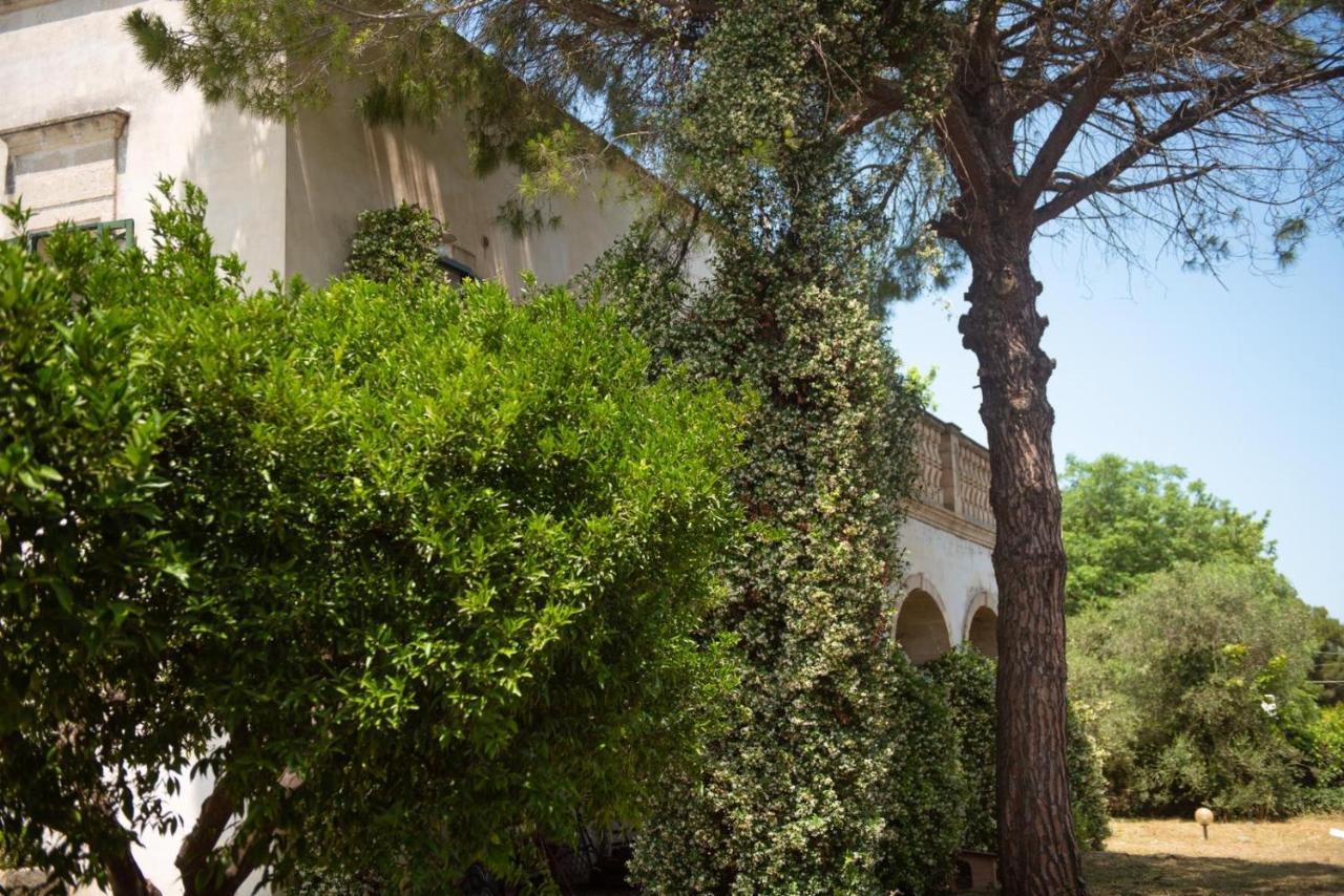 Villa Encantamiento - Dimora Gelsomino - Masseria Storica Nel Cuore Della Puglia Con Piscina Latiano Extérieur photo