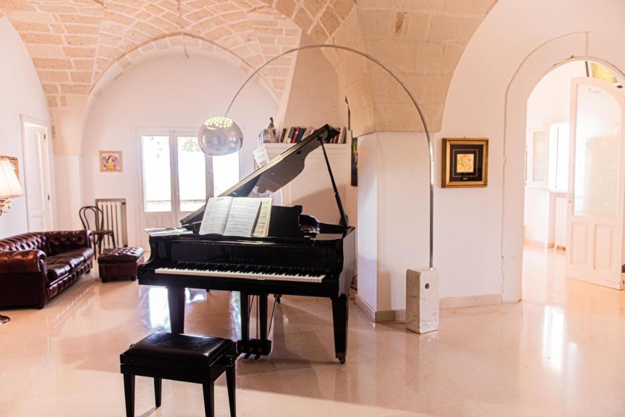 Villa Encantamiento - Dimora Gelsomino - Masseria Storica Nel Cuore Della Puglia Con Piscina Latiano Extérieur photo