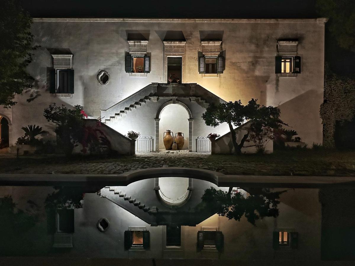 Villa Encantamiento - Dimora Gelsomino - Masseria Storica Nel Cuore Della Puglia Con Piscina Latiano Extérieur photo