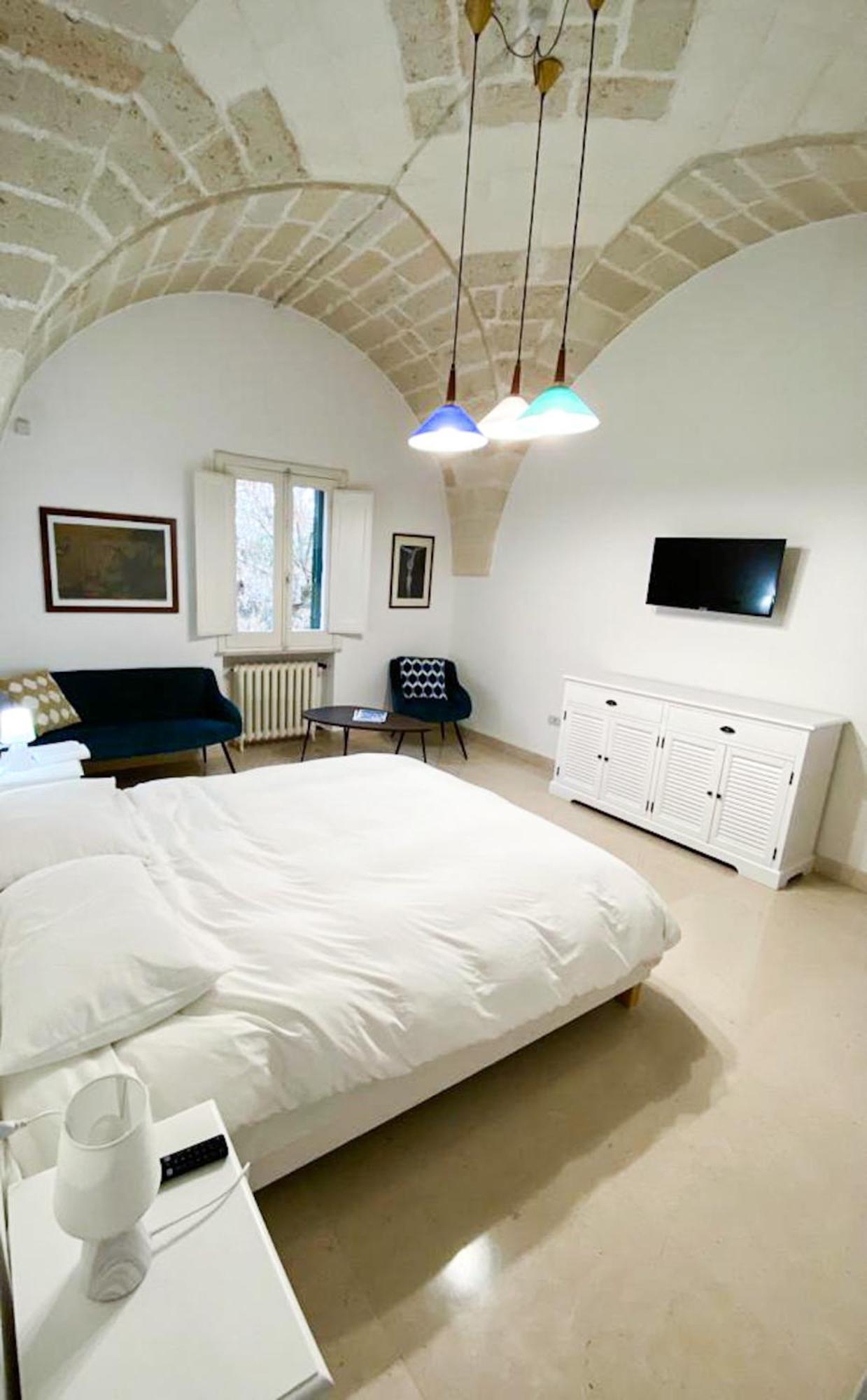 Villa Encantamiento - Dimora Gelsomino - Masseria Storica Nel Cuore Della Puglia Con Piscina Latiano Extérieur photo